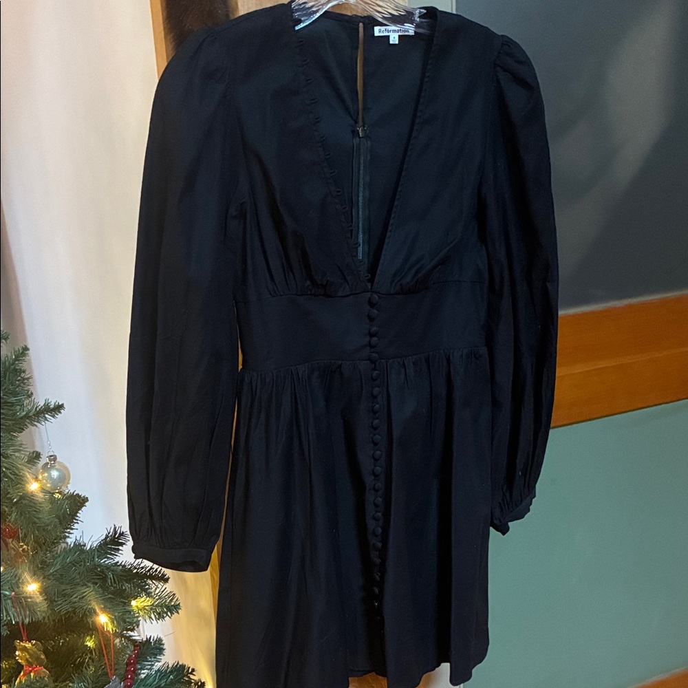 Reformation Elegant Black Dress 4 💝